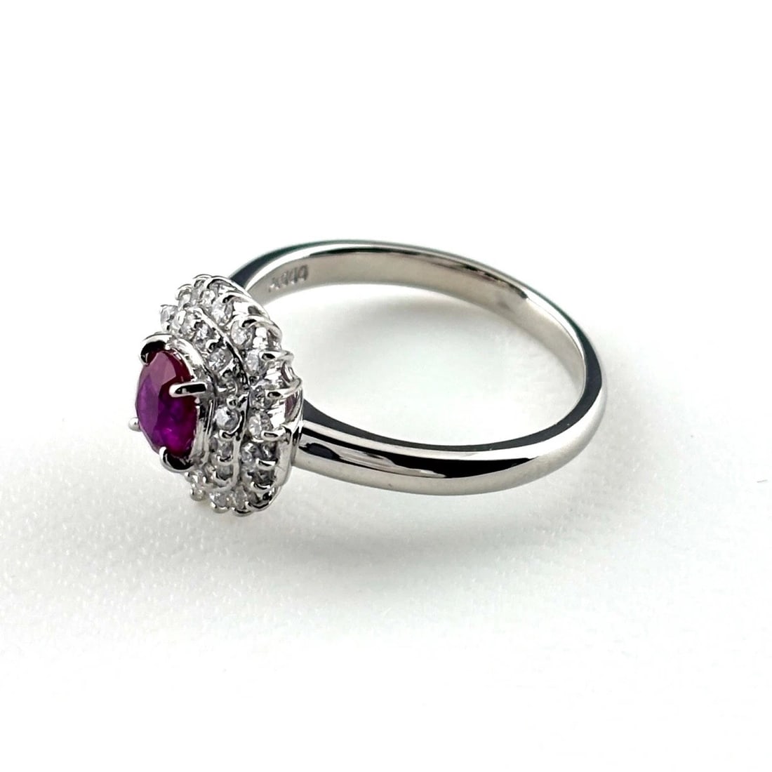 RUBY DESIGN RING PLATINUM MELEE DIAMOND RING: Ruby Design Ring Platinum Melee Diamond Ring Brand: Unbranded Type/Style: Ring Material: Pt900, Main Stone Ruby /Secondary Stone:Natural Color: None Size: US6 Accessories: None Accessories