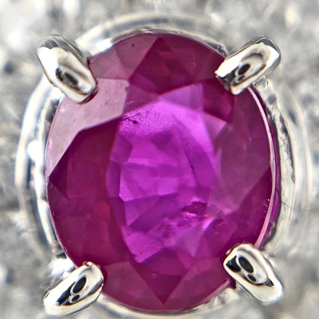 RUBY DESIGN RING PLATINUM MELEE DIAMOND RING - 2
