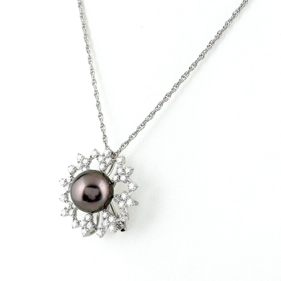 MIKIMOTO PEARL NECKLACE MELEE DIAMOND PENDANT: Mikimoto Pearl Necklace Melee Diamond Pendant Brand: MIKIMOTO Type/Style: Necklace Material: 18K, Main Stone Pearl /Secondary Stone:Natural Color: None Size: 23.5x23.5mm(0.9") Accessories: None