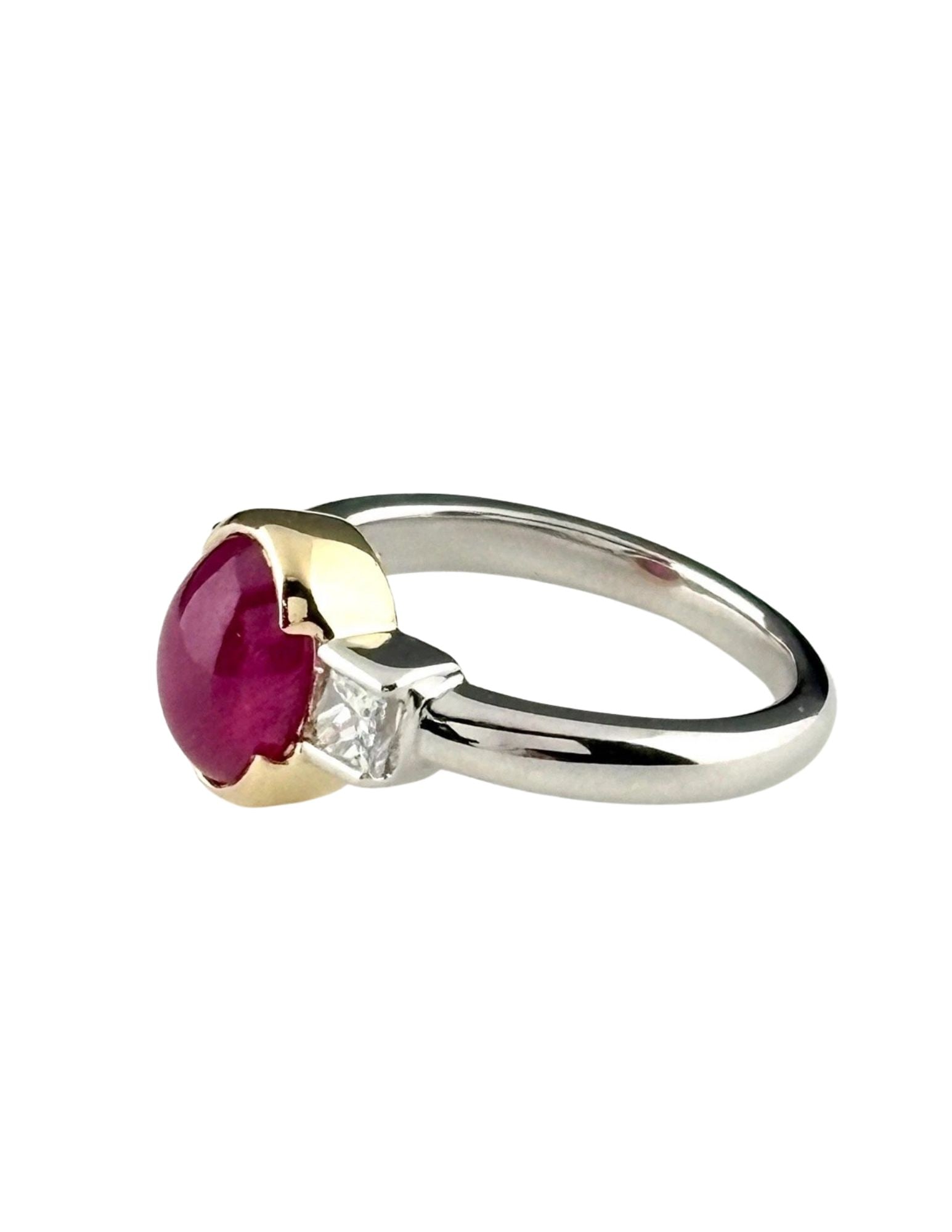 RUBY DESIGN RING PLATINUM MELEE DIAMOND RING PT900: Ruby Design Ring Platinum Melee Diamond Ring Pt900 Brand: Unbranded Type/Style: Ring Material: Pt900, Main Stone Ruby /Secondary Stone:Natural Color: None Size: US5.5 Accessories: None Accessories