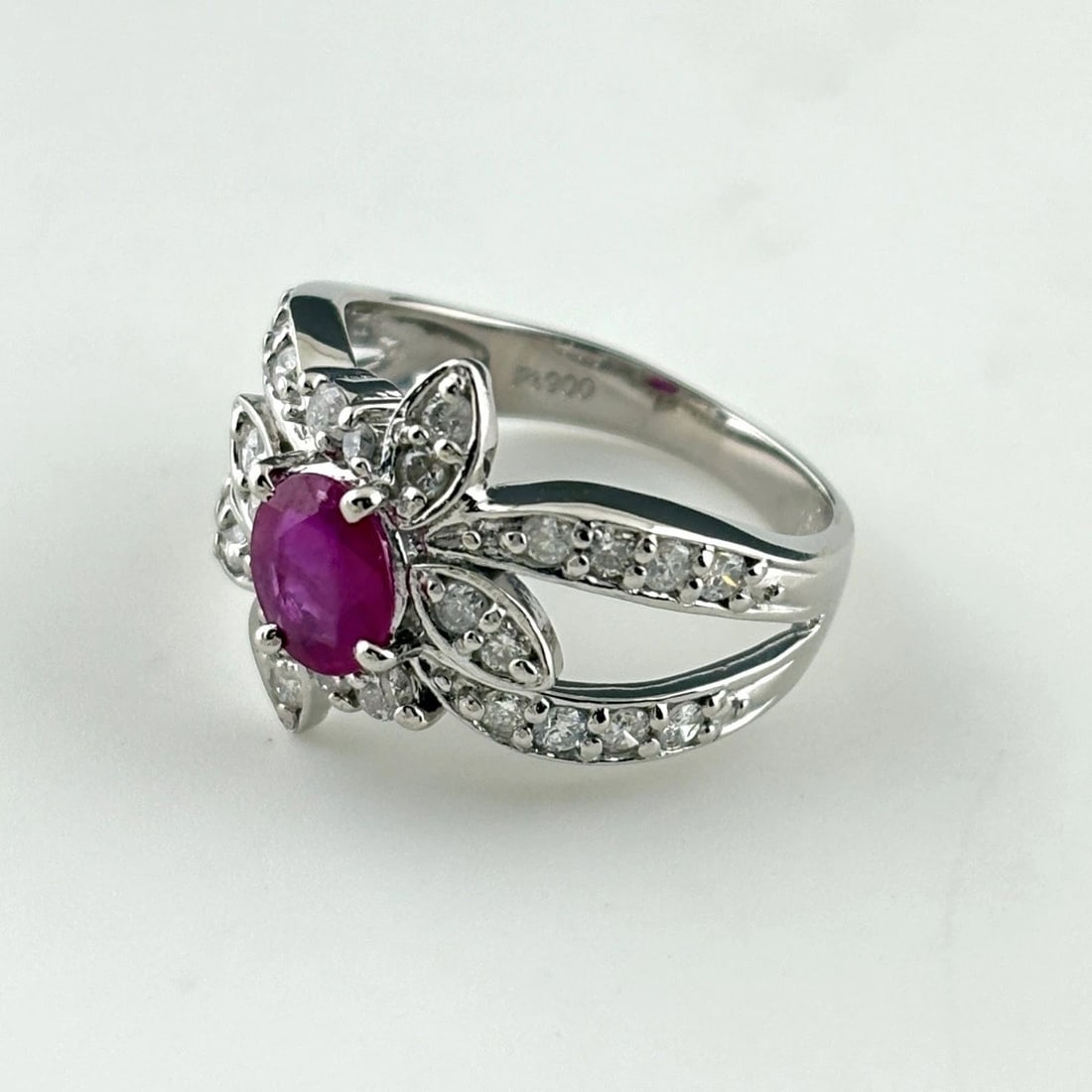 RUBY DESIGN RING PLATINUM MELEE DIAMOND RING PT900: Ruby Design Ring Platinum Melee Diamond Ring Pt900 Brand: Unbranded Type/Style: Ring Material: Pt900, Main Stone Ruby /Secondary Stone:Natural Color: None Size: US5.5 to 6 Accessories: None