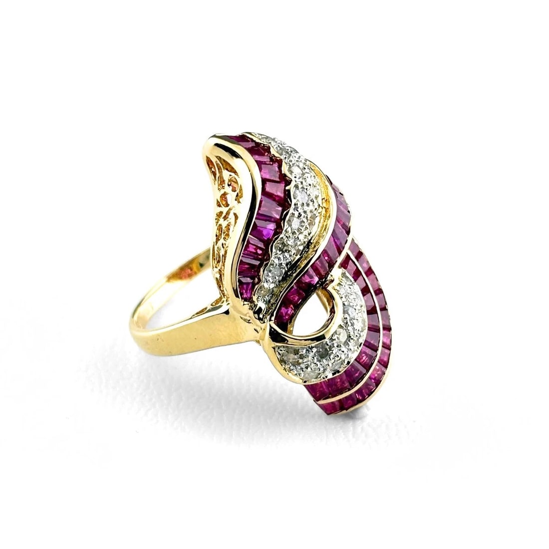 RUBY YG MELEE DIAMOND RING 750 RUBY - 4