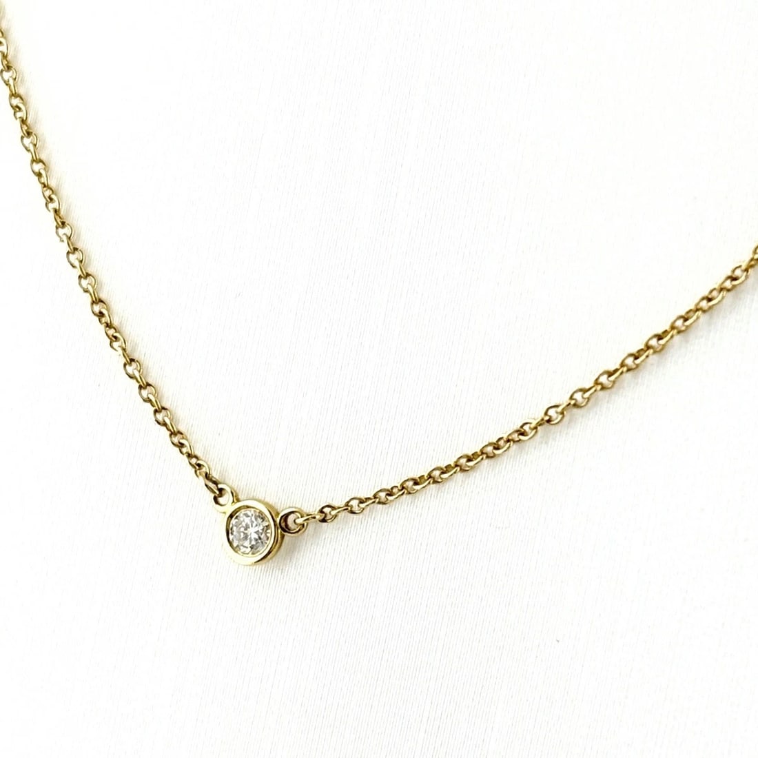 TIFFANY&CO. BY THE YARD NECKLACE YG PENDANT NECKLACE: Tiffany&Co. By The Yard Necklace Yg Pendant Necklace Brand: TIFFANY&Co. Type/Style: Necklace Material: 750 YG, Main Stone Natural Color: YG Size: 3.5x3.4mm(0.1") Accessories: None Accessories Notice: