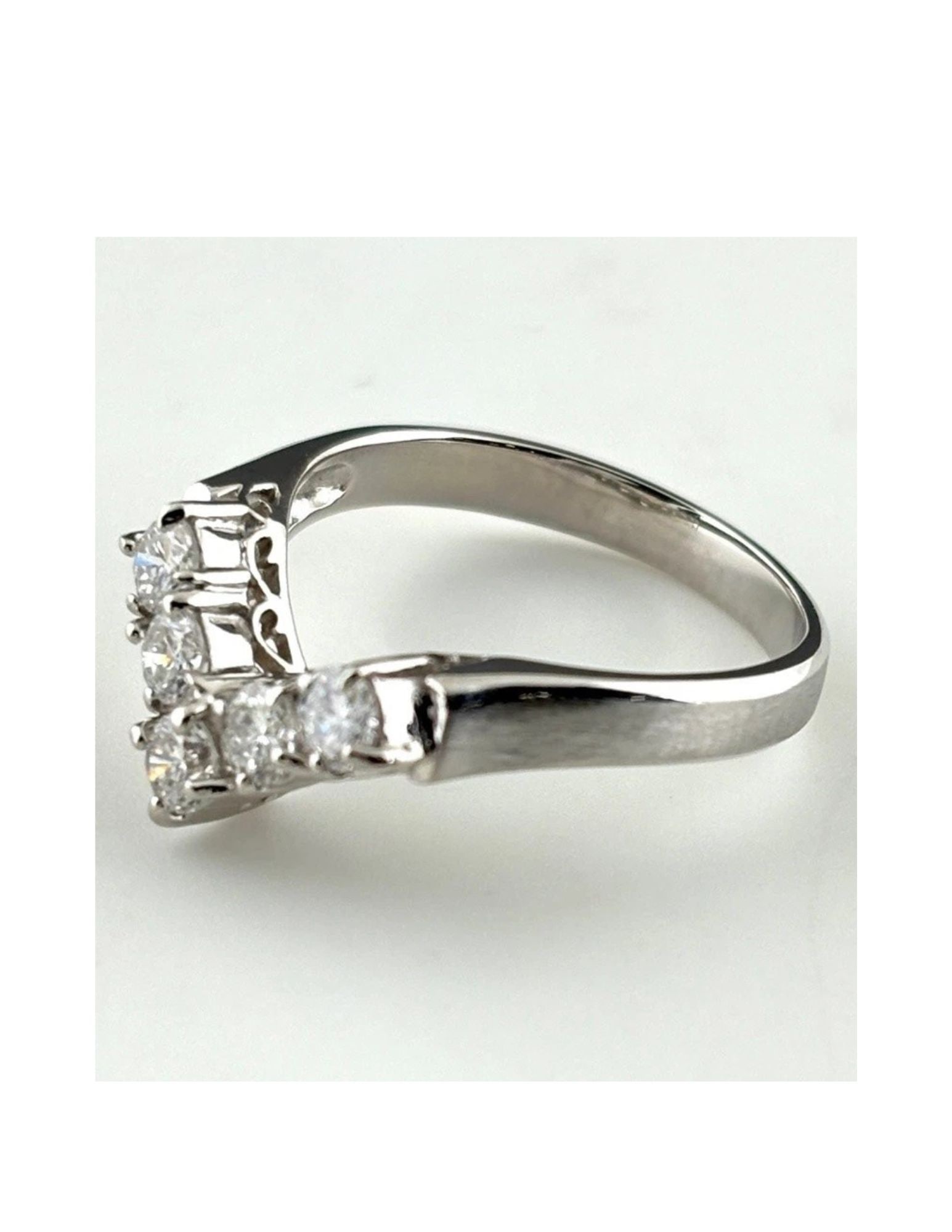 MELEE DIAMOND DESIGN RING PLATINUM RING PT850 DIAMOND: Melee Diamond Design Ring Platinum Ring Pt850 Diamond Brand: Unbranded Type/Style: Ring Material: Pt850, Main Stone Natural Color: None Size: US6.5 Accessories: None Accessories Notice: Wh