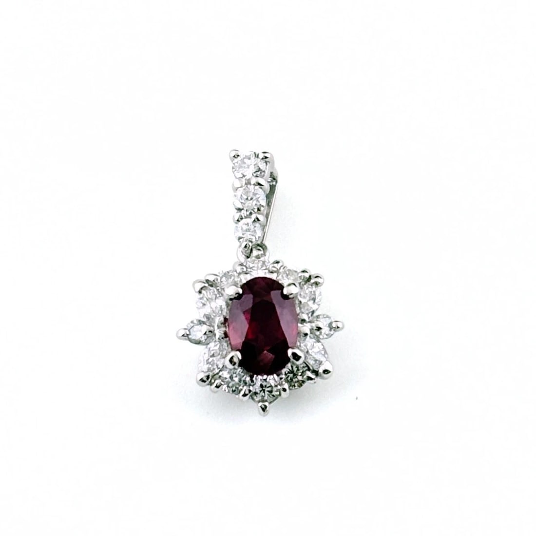 RUBY PLATINUM MELEE DIAMOND PENDANT HEAD: Ruby Platinum Melee Diamond Pendant Head Brand: Unbranded Type/Style: Pendant Head Material: Pt900, Main Stone Ruby /Secondary Stone:Natural Color: None Size: 17.8x10.8mm(0.7") Accessories: None <