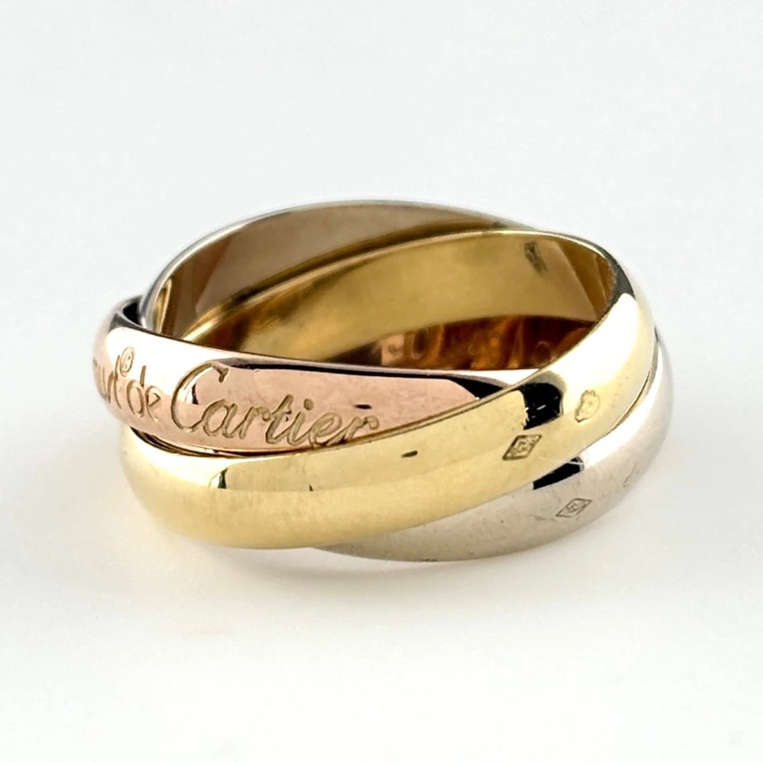 CARTIER TRINITY RING YG THREE COLOR RING 750: Cartier Trinity Ring Yg Three Color Ring 750 Brand: CARTIER Type/Style: Ring Material: 750YG, Main Stone None Color: YG Size: US5 Accessories: None Accessories Notice: When purchasing pre-owned