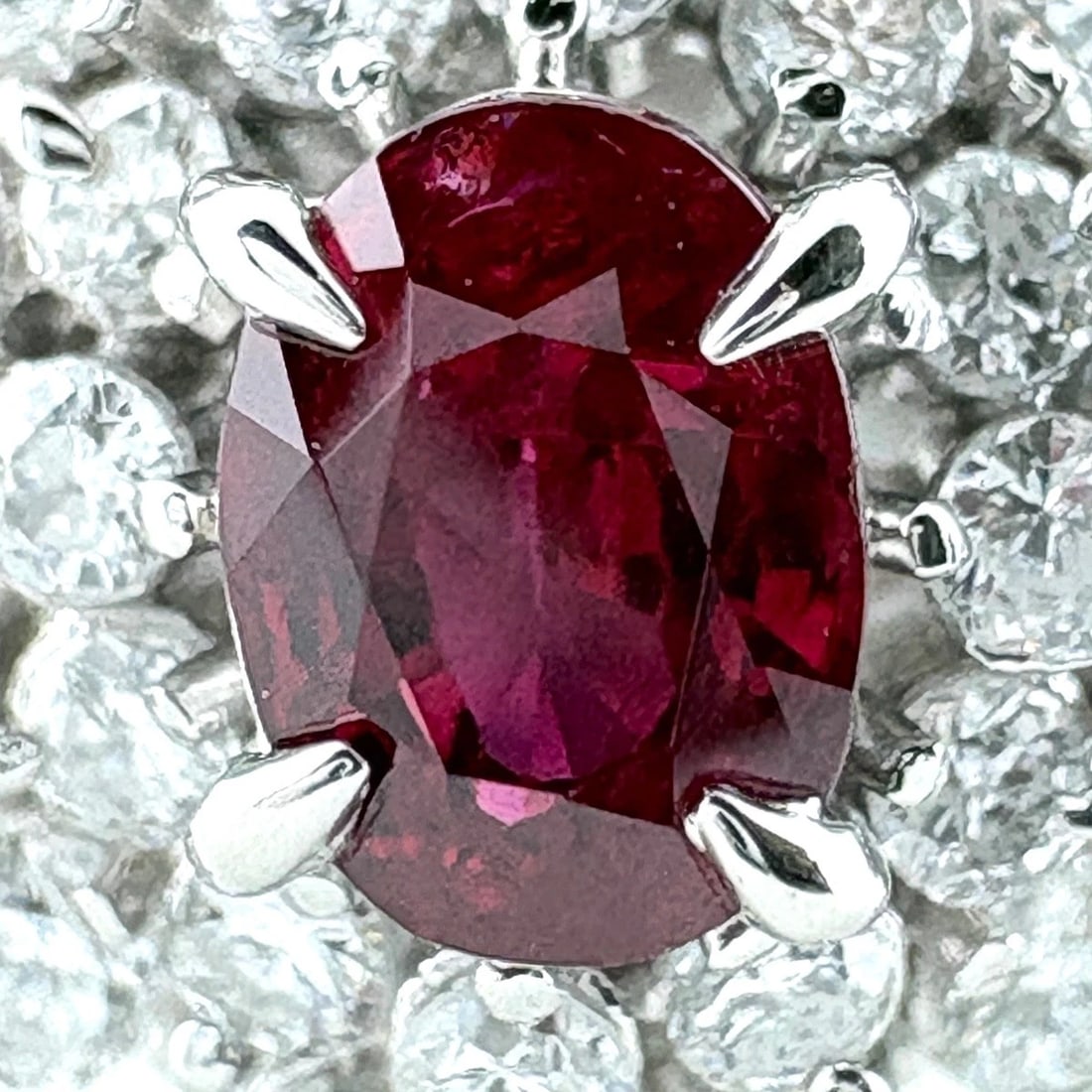 RUBY DESIGN RING PLATINUM RING MELEE DIAMOND RING - 2
