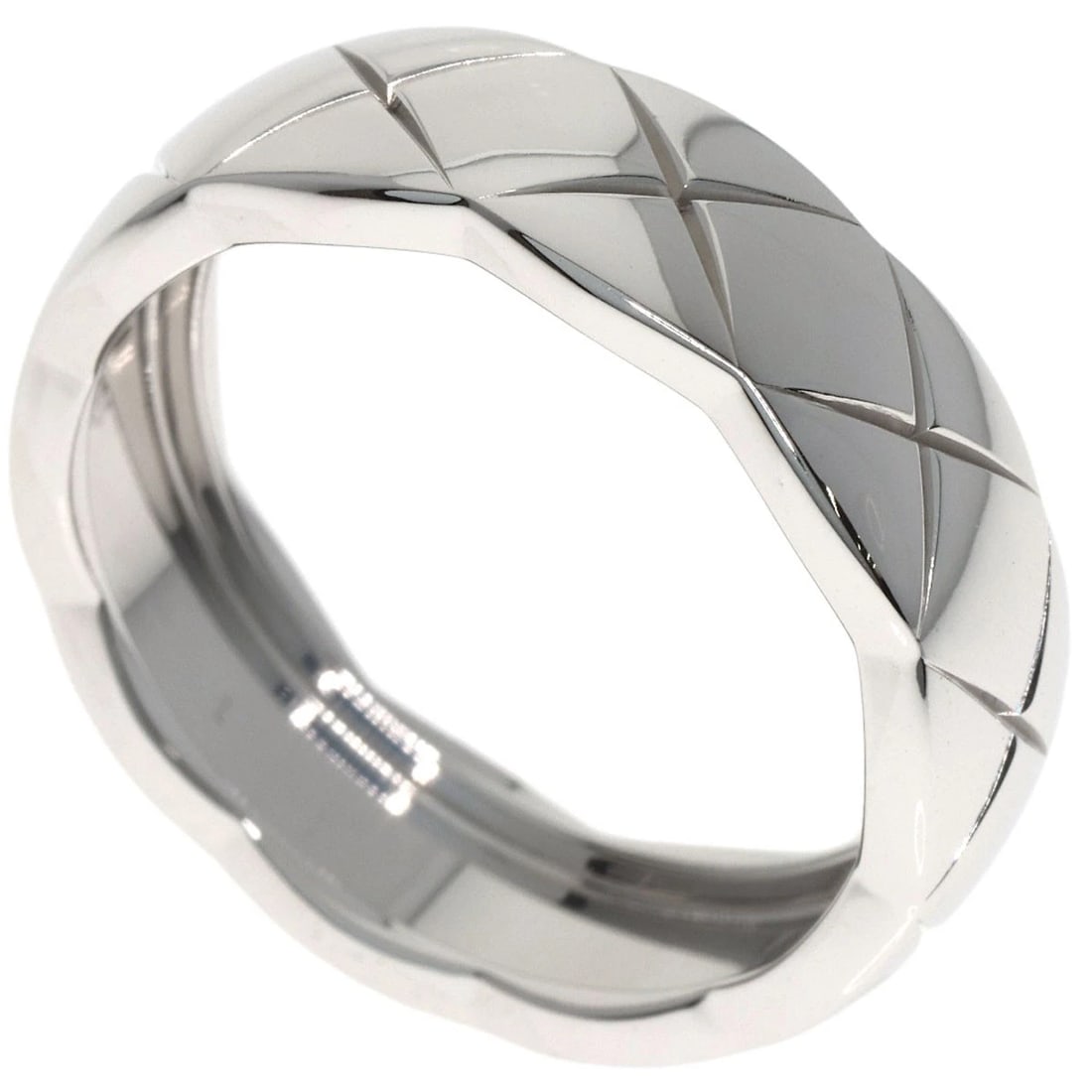 CHANEL COCO CRUSH MEDIUM RING K18 WHITE GOLD: CHANEL Coco Crush Medium Ring K18 White Gold Brand: CHANEL Type/Style: Ring Material: K18 White Gold, Color: Silver Size: 9.25(US) Accessories: None Accessories Notice: When purchasing pre-owned