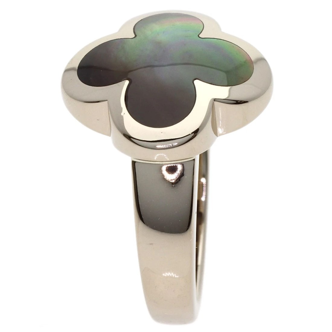 VAN CLEEF & ARPELS PURE ALHAMBRA MOTHER OF PEARL RING K18 WHITE GOLD: Van Cleef & Arpels Pure Alhambra Mother of Pearl Ring K18 White Gold Brand: Van Cleef & Arpels Type/Style: Ring Material: K18 White Gold, Main Stone Shell Color: Silver Size: 6.25(US) Accessories: