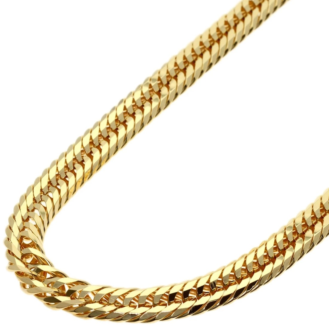 CURB CHAIN KIHEI TRIPLE NECKLACE K18 YELLOW GOLD: Curb Chain Kihei Triple Necklace K18 Yellow Gold Brand: SELECT JEWELRY Type/Style: Necklace Material: K18 Yellow Gold, Color: Gold Size: Chain Length:20.1inch/51cm Chain Width:2.5inch/6.4mm Access
