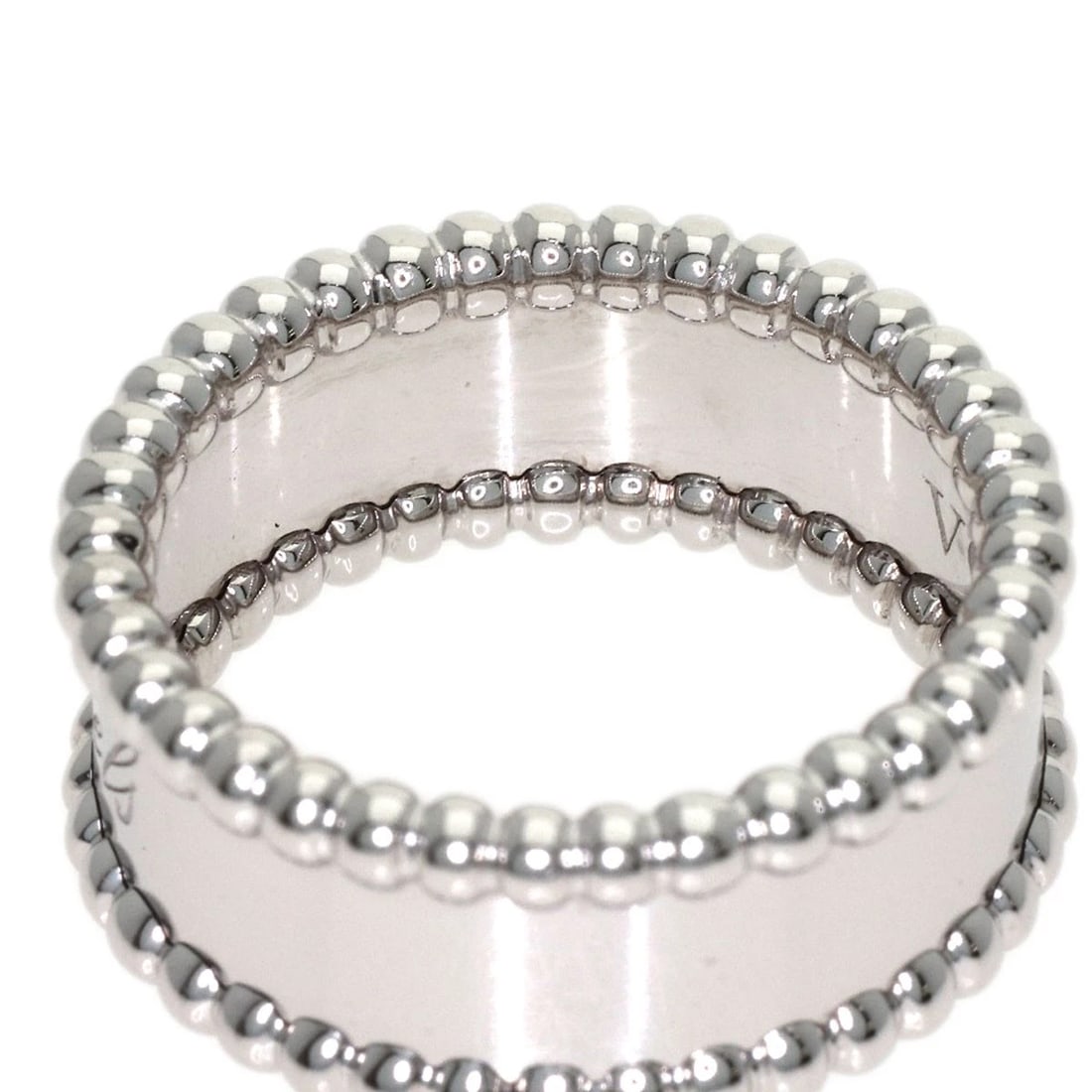 VAN CLEEF & ARPELS PERLE RING K18 WHITE GOLD: Van Cleef & Arpels Perle Ring K18 White Gold Brand: Van Cleef & Arpels Type/Style: Ring Material: K18 White Gold, Color: Silver Size: 5.25(US) Accessories: None Accessories Notice: When pu