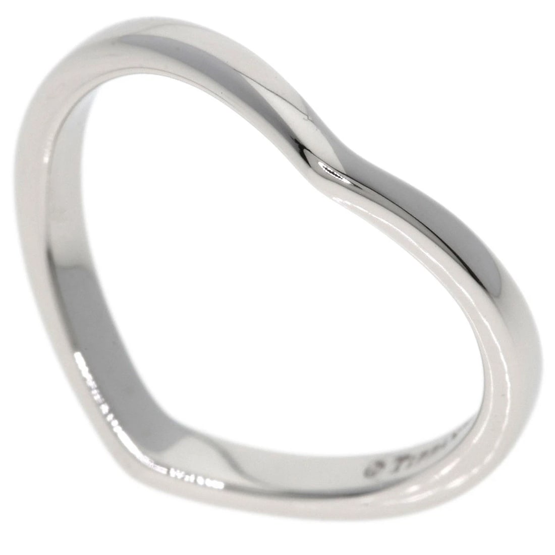 TIFFANY&CO. V BAND RING PLATINUM PT950: TIFFANY&Co. V band Ring Platinum PT950 Brand: TIFFANY&Co. Type/Style: Ring Material: Platinum PT950, Color: Silver Size: 6.5(US) Accessories: None Accessories Notice: When purchasing pre-o