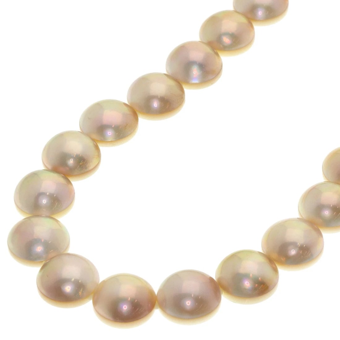 TASAKI MABE PEARL NECKLACE SILVER: TASAKI Mabe Pearl Necklace Silver Brand: TASAKI Type/Style: Necklace Material: Silver, Main Stone Pearl Color: Silver Size: Stone Size:0.5inch/13-13.5mm Chain Length:16.5inch/42cm Accessories: Non
