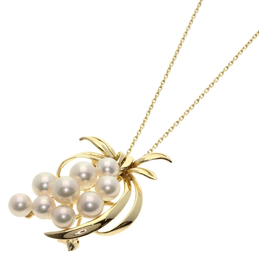MIKIMOTO AKOYA PEARL NECKLACE K14 YELLOW GOLD: MIKIMOTO Akoya pearl Necklace K14 Yellow Gold Brand: MIKIMOTO Type/Style: Necklace Material: K14 Yellow Gold, Main Stone Pearl Color: Gold Size: Stone Size:0.2inch/5.9-7.0mm Chain Length:18.7inch/47.5