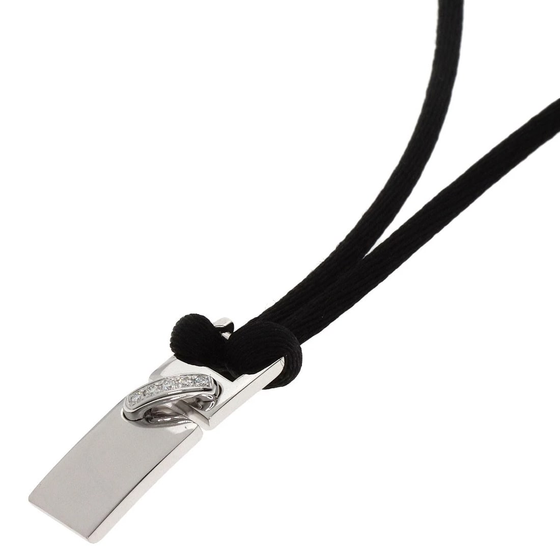 CHAUMET LIAN DIAMOND NECKLACE K18 WHITE GOLD: Chaumet Lian Diamond Necklace K18 White Gold Brand: Chaumet Type/Style: Necklace Material: K18 White Gold, Color: Silver Size: Chain Length:29.5inch/75cm Chain Width:0.9inch/2.3mm Top Size:0.9inch/23.