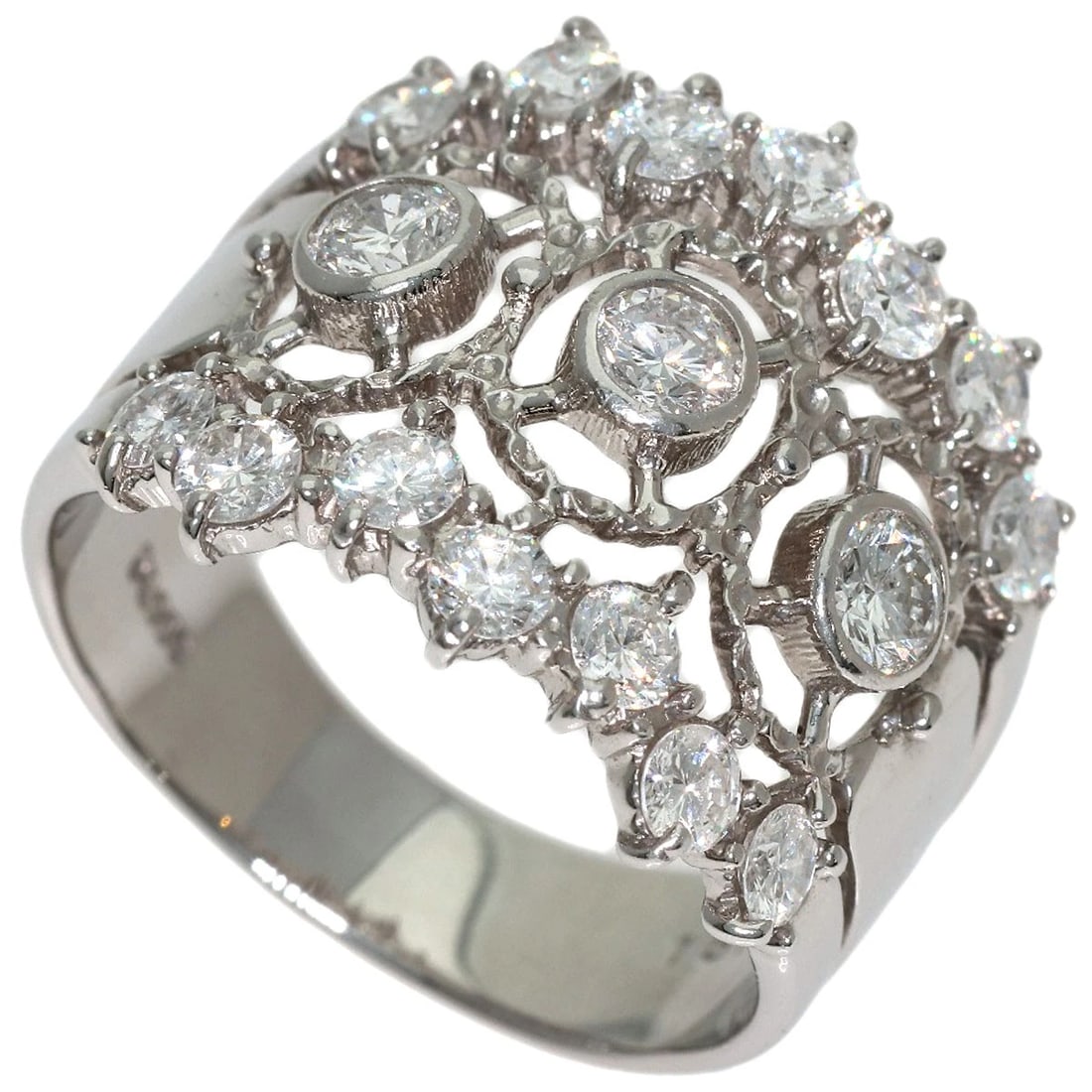DIAMOND RING PLATINUM PT900: Diamond Ring Platinum PT900 Brand: SELECT JEWELRY Type/Style: Ring Material: Platinum PT900, Main Stone Natural Color: Silver Size: 7.25(US) Accessories: None Accessories Notice: When purc