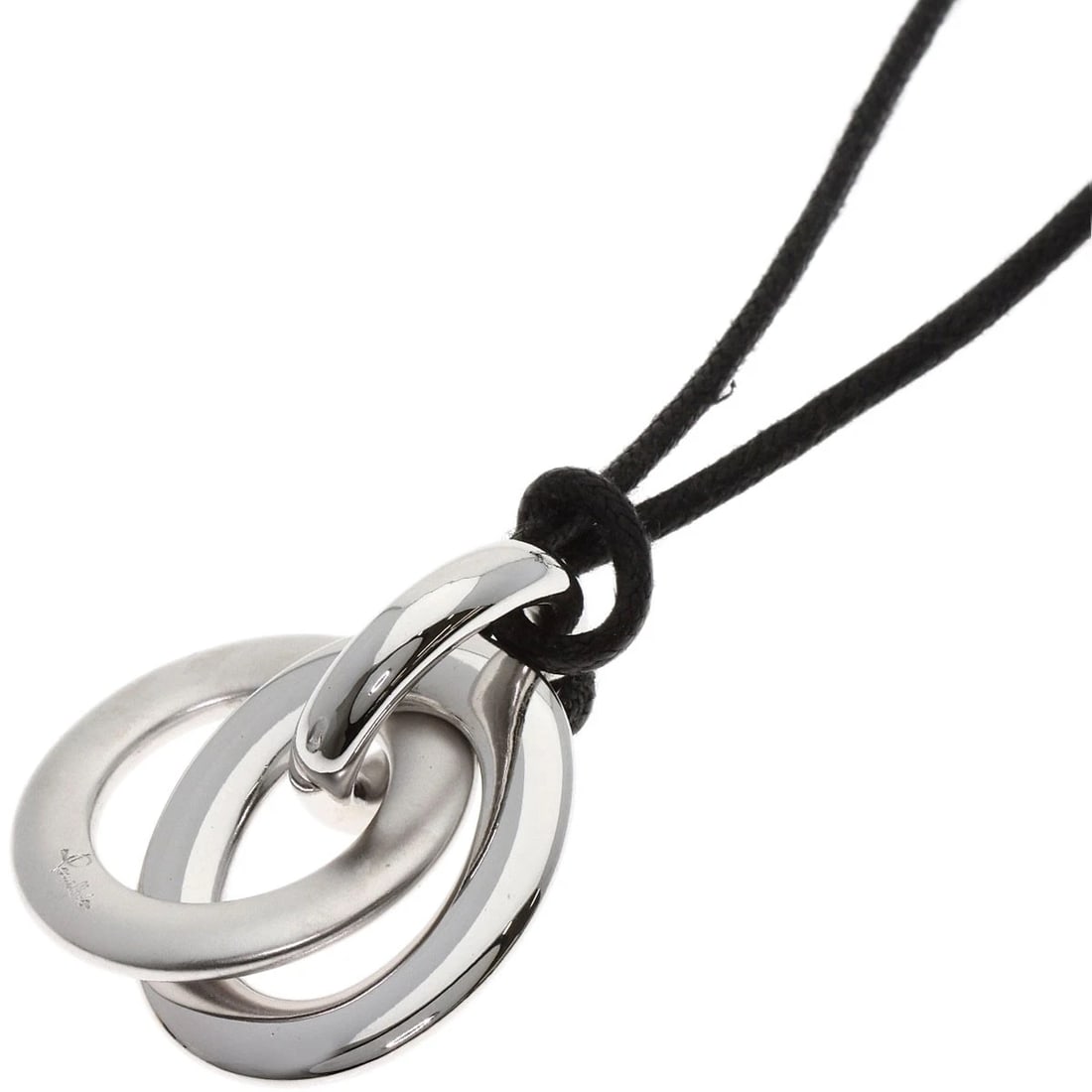 POMELLATO DOUBLE CIRCLE NECKLACE K18 WHITE GOLD: Pomellato Double circle Necklace K18 White Gold Brand: Pomellato Type/Style: Necklace Material: K18 White Gold, Color: Silver Size: Top Size:1.6inch/39.5x30x5.3mm Accessories: None Accesso