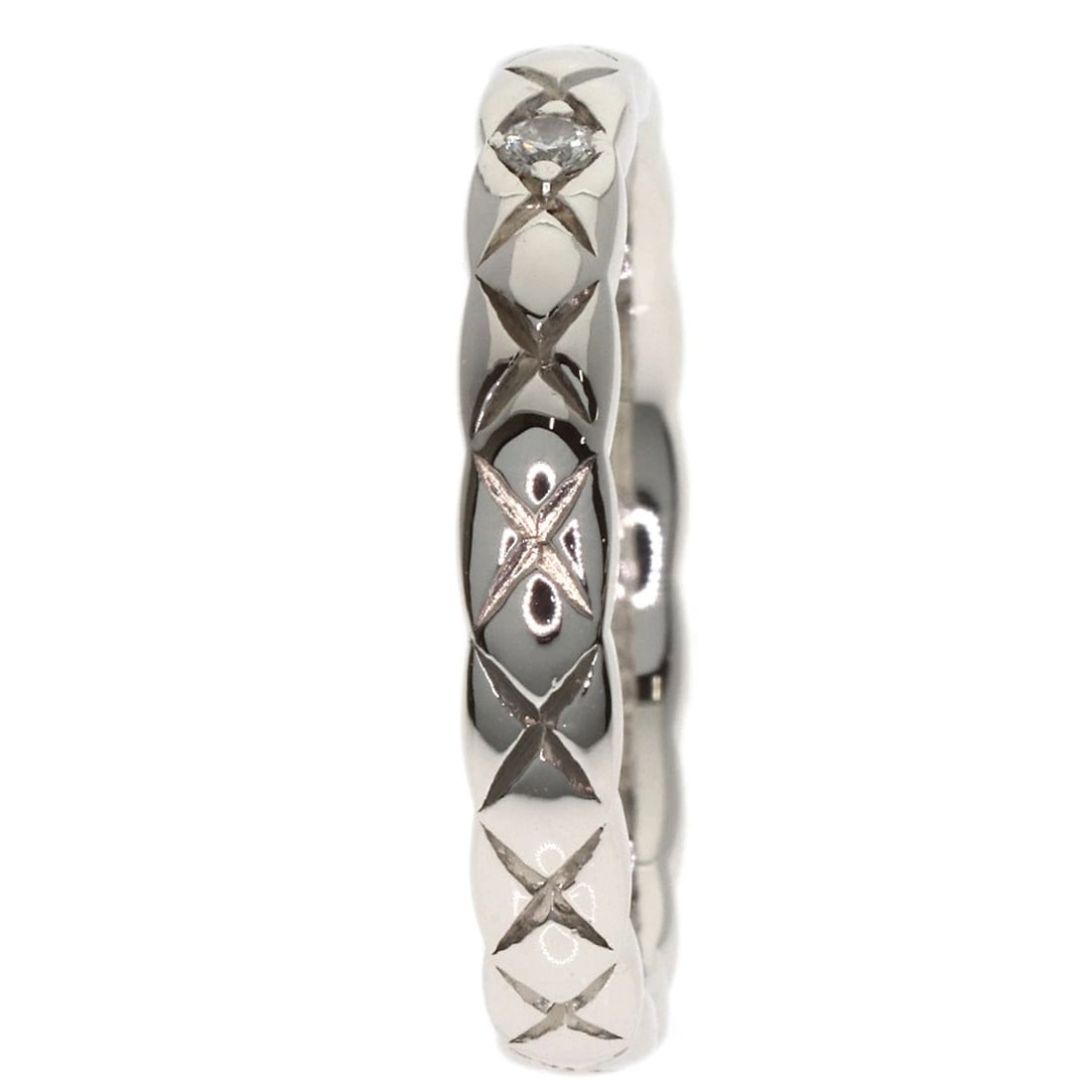 CHANEL DIAMOND RING PLATINUM PT950: CHANEL Diamond Ring Platinum PT950 Brand: CHANEL Type/Style: Ring Material: Platinum PT950, Main Stone Natural Color: Silver Size: 3.75(US) Accessories: None Accessories Notice: When purch