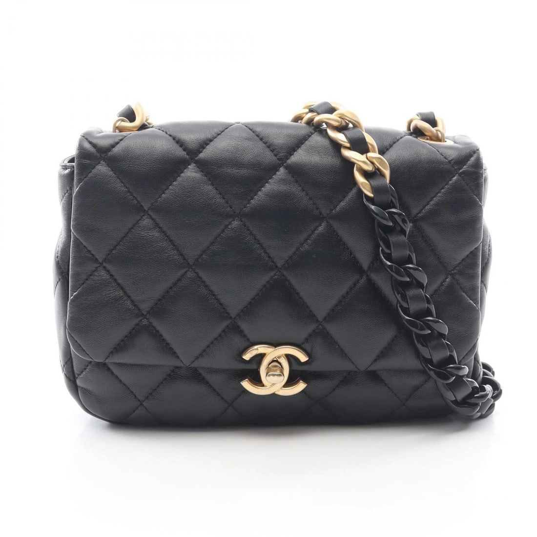 CHANEL MATELASSE CHAIN SHOULDER BAG: CHANEL Matelasse Chain Shoulder Bag Brand: CHANEL Type/Style: Shoulder Bag Material: Lambskin (sheep leather) Color: Black?ish colors Size: (H:6.3inch x W:8.3inch x D:2.4inch) Accessories: None