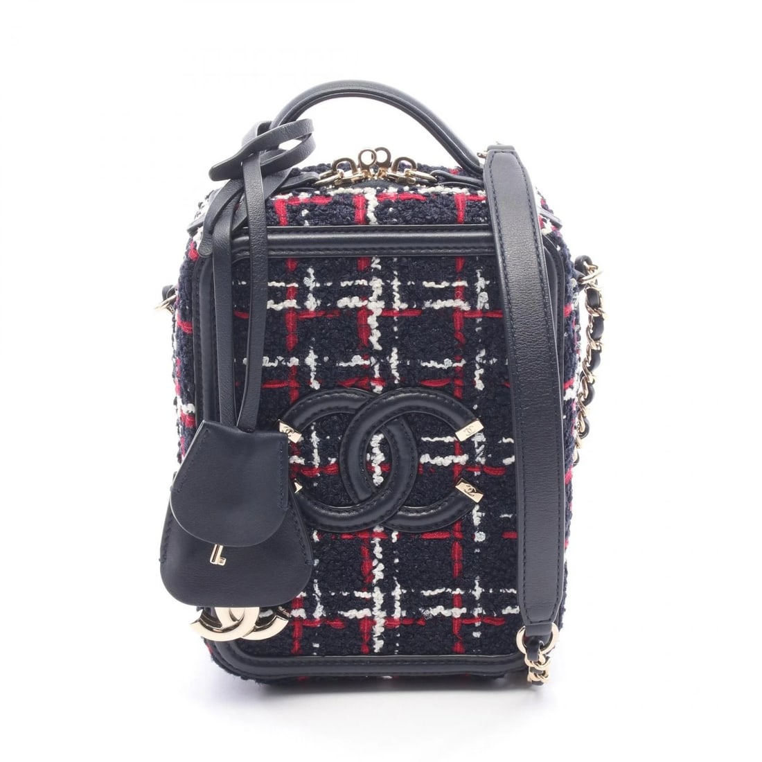 CHANEL CC FILIGREE SHOULDER CROSSBODY BAG FABRIC LEATHER NAVY: CHANEL CC filigree Shoulder Crossbody Bag Fabric leather Navy Brand: CHANEL Type/Style: Shoulder Bag Material: Fabric ? leather Color: Navy?ish colors ? Red?ish colors ? White?ish colors Size: (H:6.7i
