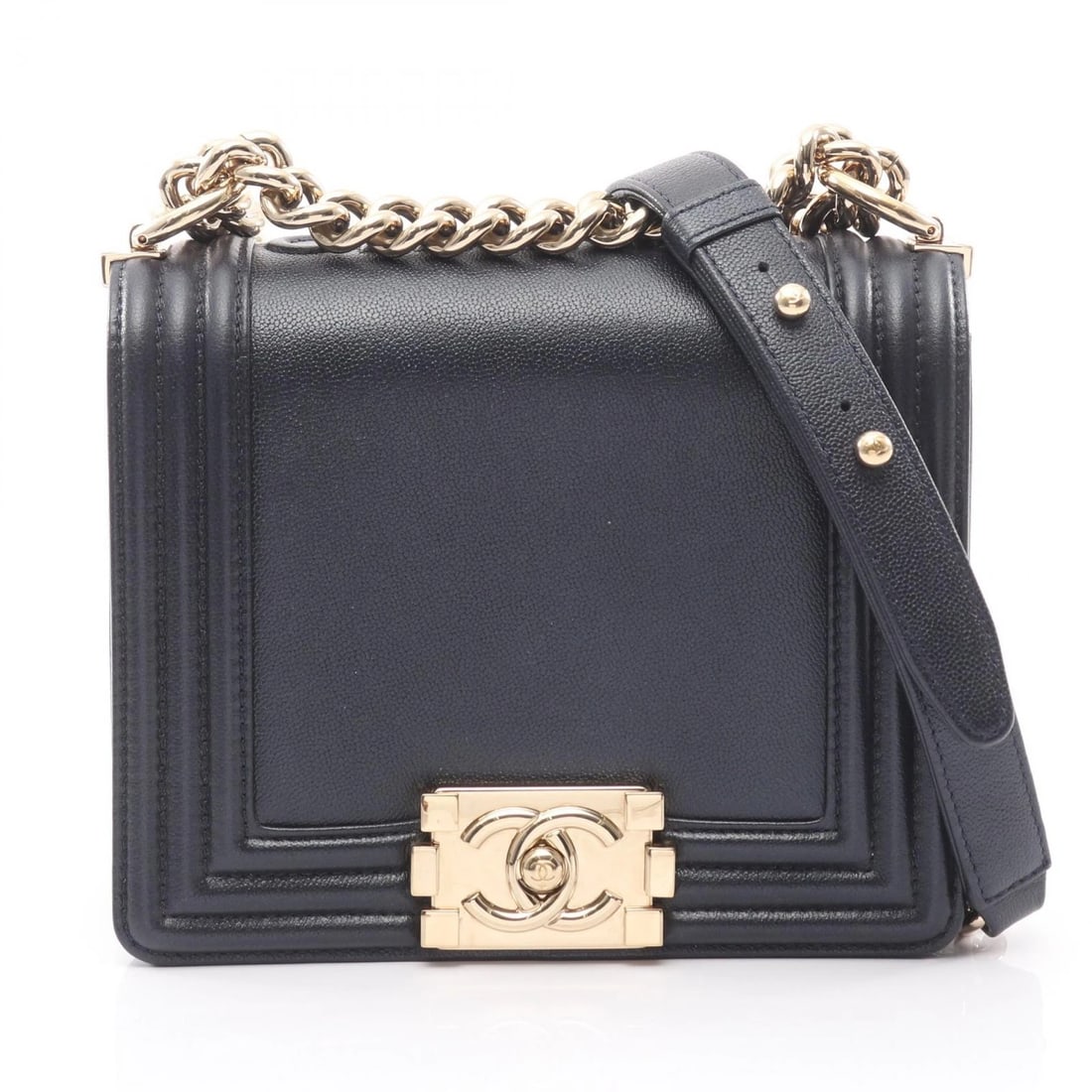 CHANEL BOY CHAIN SHOULDER BAG LEATHER NAVY: CHANEL Boy Chain Shoulder Bag leather Navy Brand: CHANEL Type/Style: Shoulder Bag Material: leather Color: Navy?ish colors Size: (H:5.5inch x W:7.1inch x D:2.6inch) Accessories: None Acces