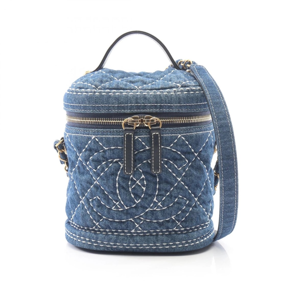 CHANEL COCO MARK VANITY CROSSBODY SHOULDER HANDBAG: CHANEL COCO Mark Vanity Crossbody Shoulder Handbag Brand: CHANEL Type/Style: Shoulder Bag Material: denim ? leather Color: Navy?ish colors Size: (H:5.9inch x W:6.3inch x D:5.1inch) Accessories: None