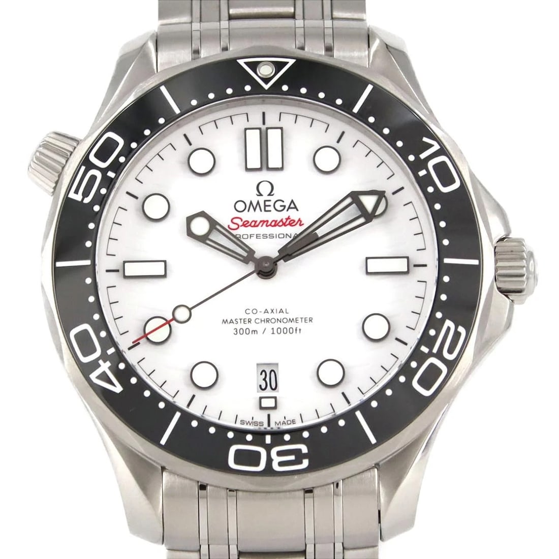 OMEGA SEAMASTER DIVER 300M STAINLESS STEEL WATCH: Omega Seamaster Diver 300M Stainless Steel Watch Brand: OMEGA Type/Style: Wrist watch Material: Case: Stainless Steel Breath: Stainless Steel Color: Dial Color: White Size: Case diameter: Approx. 42