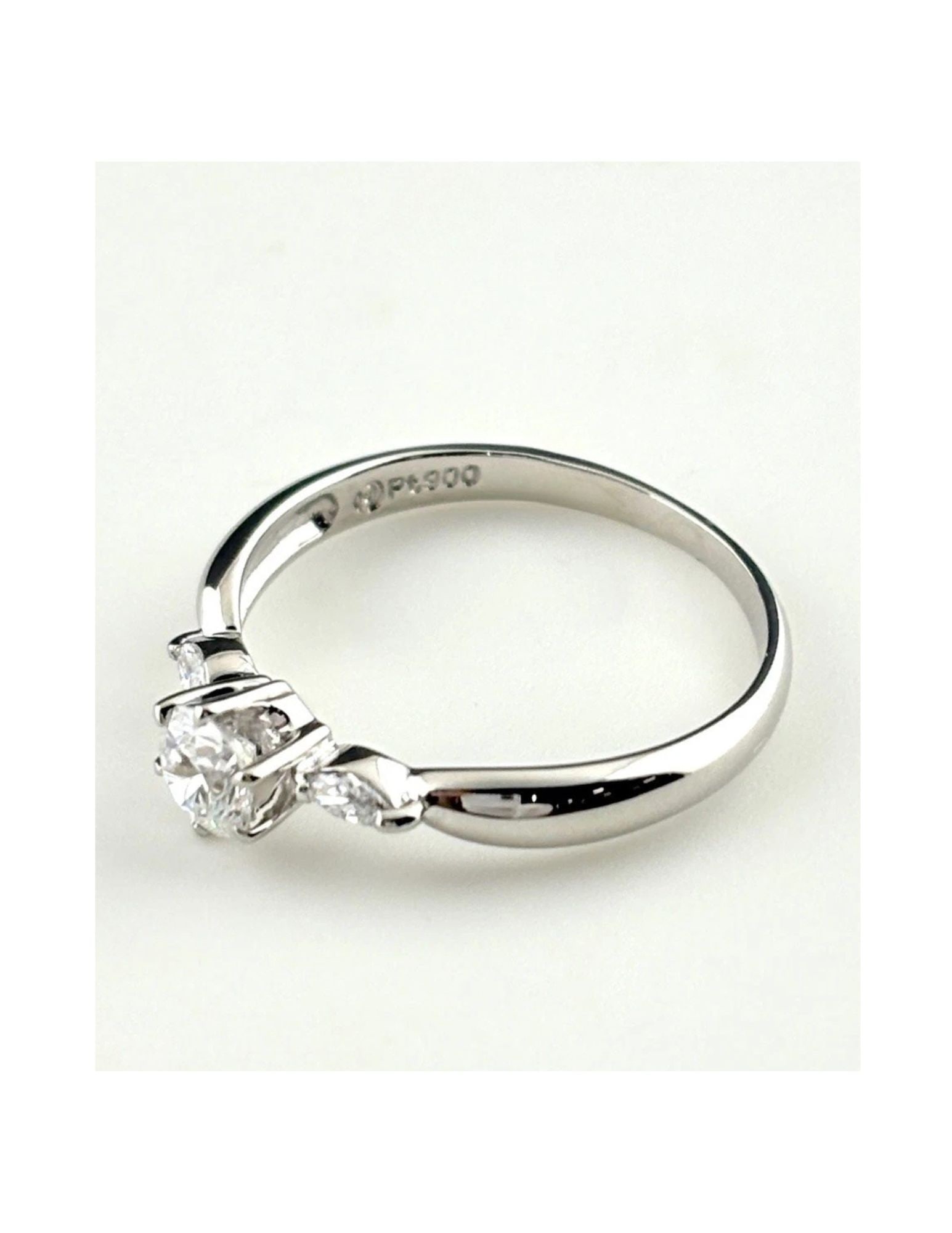 TASAKI DIAMOND RING PLATINUM RING DIAMOND: Tasaki Diamond Ring Platinum Ring Diamond Brand: TASAKI Type/Style: Ring Material: Pt900, Main Stone Natural Color: None Size: US5 Accessories: None Accessories Notice: When purchasing pre-owned