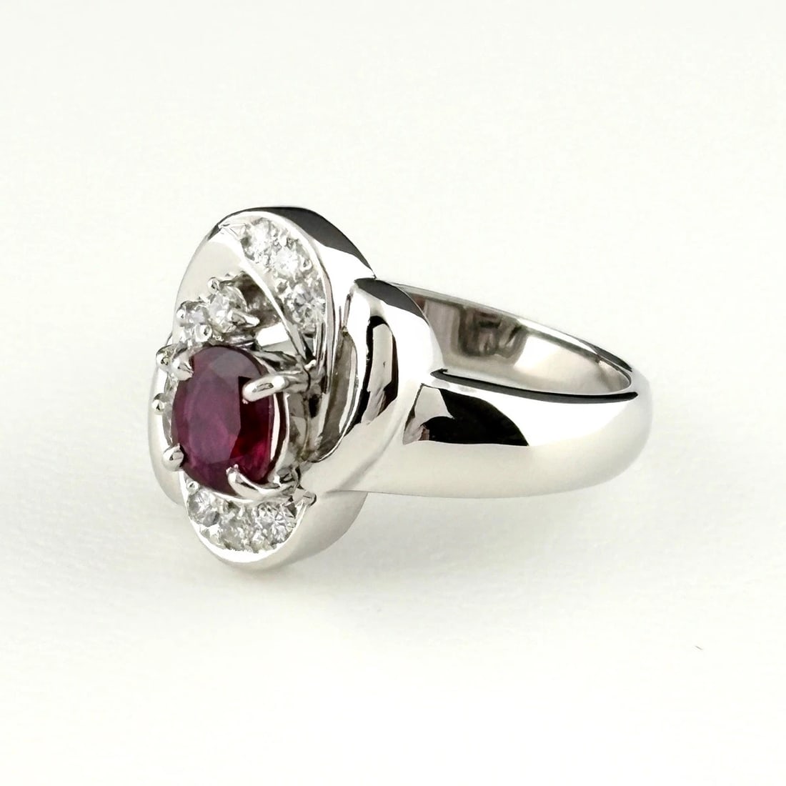 RUBY DESIGN RING PLATINUM MELEE DIAMOND RING: Ruby Design Ring Platinum Melee Diamond Ring Brand: Unbranded Type/Style: Ring Material: Pt900, Main Stone Ruby /Secondary Stone:Natural Color: None Size: US6 Accessories: None Accessories Notice: