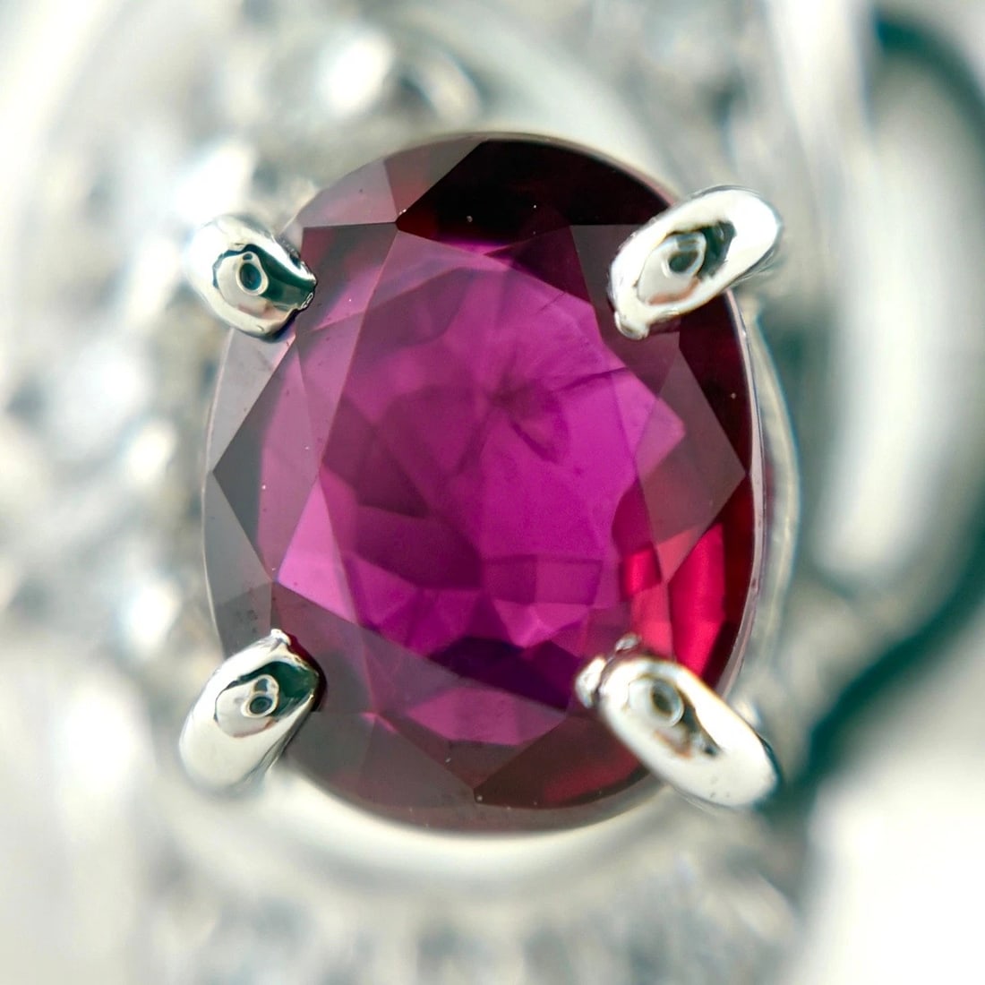 RUBY DESIGN RING PLATINUM MELEE DIAMOND RING - 2