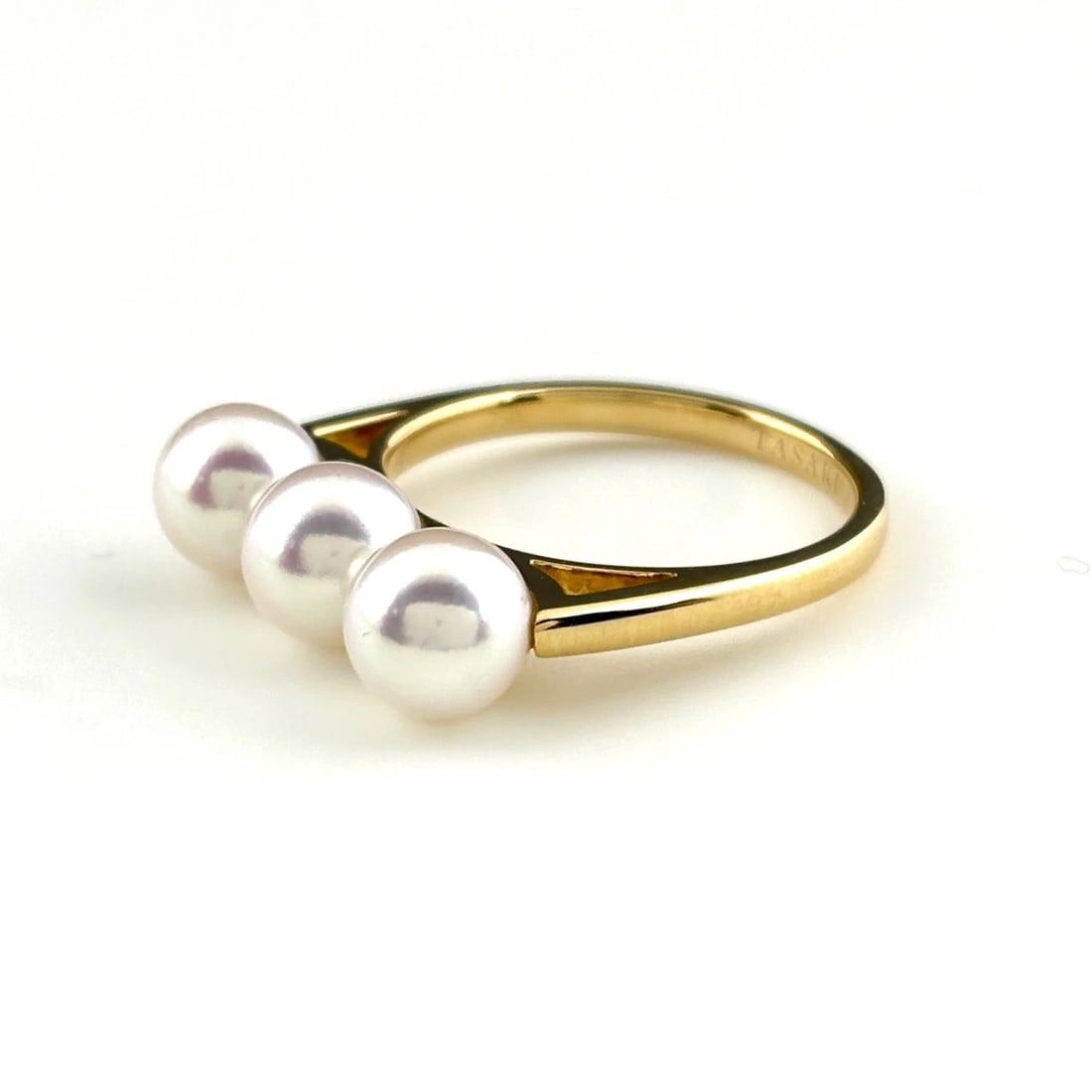 TASAKI BALANCE PLUS RING YG PEARL RING 750: Tasaki Balance Plus Ring Yg Pearl Ring 750 Brand: TASAKI Type/Style: Ring Material: 750YG, Main Stone Pearl /Secondary Stone:Natural Color: YG Size: US6.5 Accessories: None Accessories Not