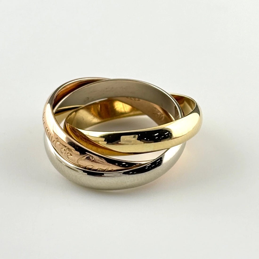 CARTIER TRINITYRING YG RING 750: Cartier Trinityring Yg Ring 750 Brand: CARTIER Type/Style: Ring Material: 750YG, Main Stone None Color: YG Size: US6 Accessories: None Accessories Notice: When purchasing pre-owned goods, please