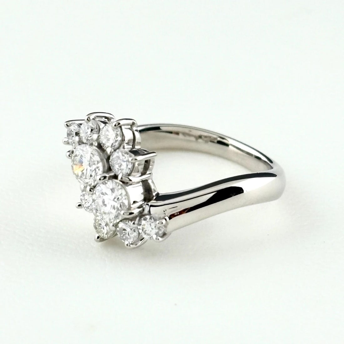 MELEE DIAMOND DESIGN RING PLATINUM RING: Melee Diamond Design Ring Platinum Ring Brand: Unbranded Type/Style: Ring Material: Pt900, Main Stone Natural Color: None Size: US6.5 to 7 Accessories: None Accessories Notice: When purchasing