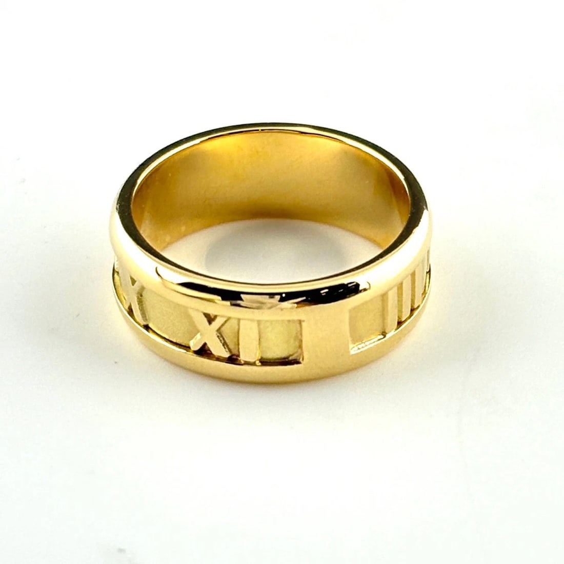 TIFFANY&CO. ATLAS RING YG RING 750: Tiffany&Co. Atlas Ring Yg Ring 750 Brand: TIFFANY&Co. Type/Style: Ring Material: 750YG, Main Stone Pearl /Secondary Stone:Natural Color: YG Size: US6.5 Accessories: None Accessories Notice: When