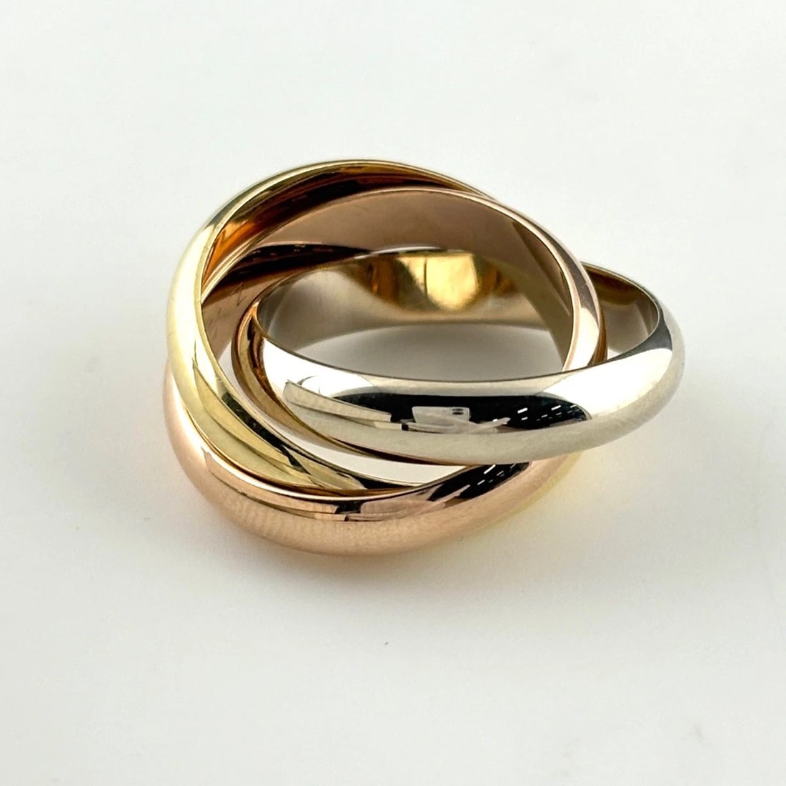 CARTIER TRINITYRING YG RING 750: Cartier Trinityring Yg Ring 750 Brand: CARTIER Type/Style: Ring Material: 750YG, Main Stone None Color: YG Size: US6 Accessories: None Accessories Notice: When purchasing pre-owned goods, please