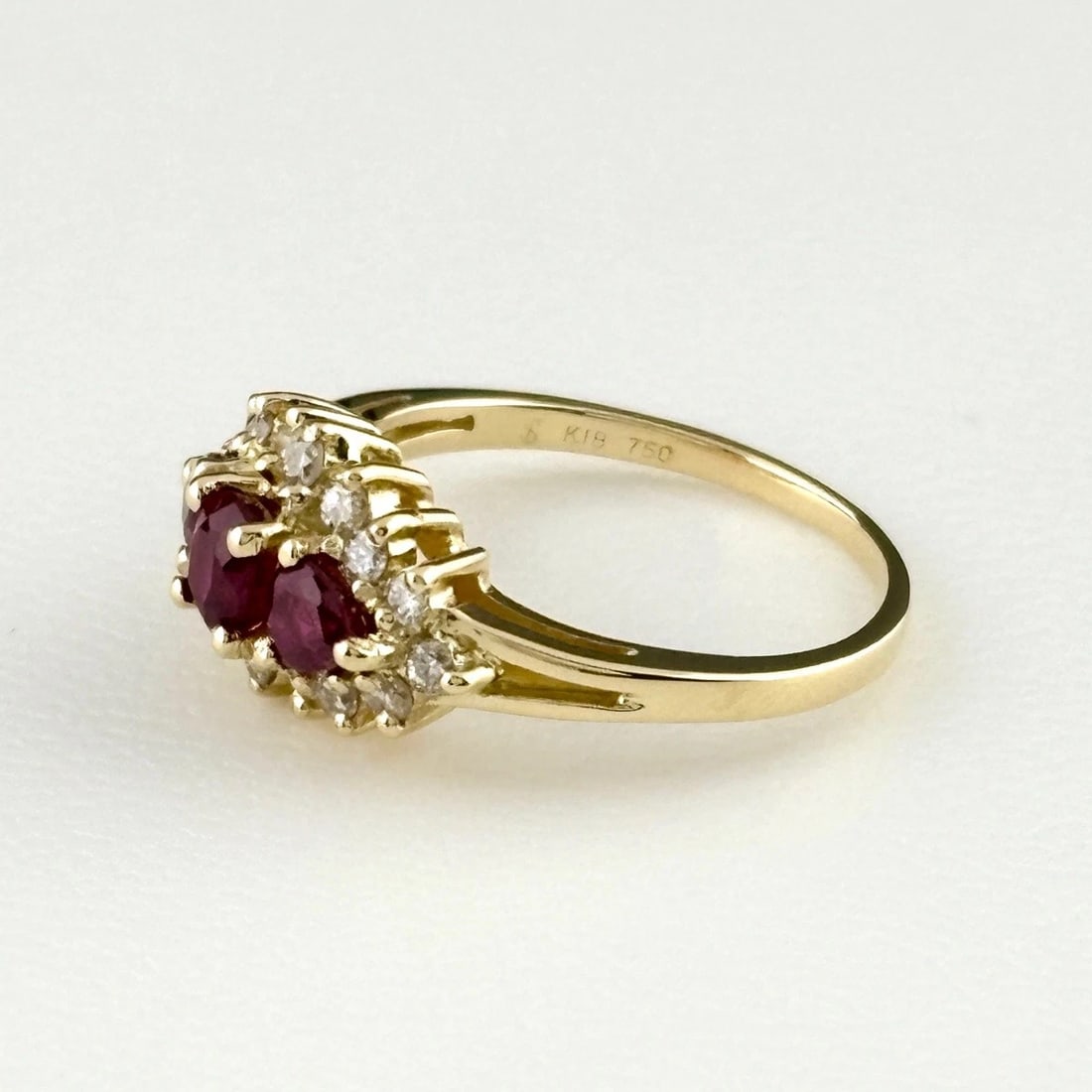 RUBY DESIGN RING YG MELEE DIAMOND RING 18K 750 RUBY (1 of 3)