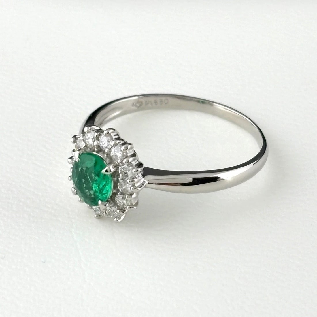 EMERALD PLATINUM RING MELEE DIAMOND RING EMERALD (1 of 3)