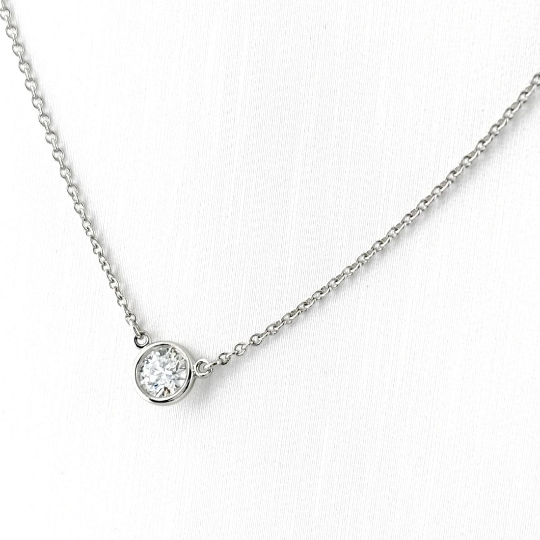 TIFFANY&CO. BY THE YARD NECKLACE PLATINUM PENDANT: Tiffany&Co. By The Yard Necklace Platinum Pendant Brand: TIFFANY&Co. Type/Style: Necklace Material: Pt950, Main Stone Natural Color: None Size: 5.3x5.4mm(0.2") Accessories: None Accessorie