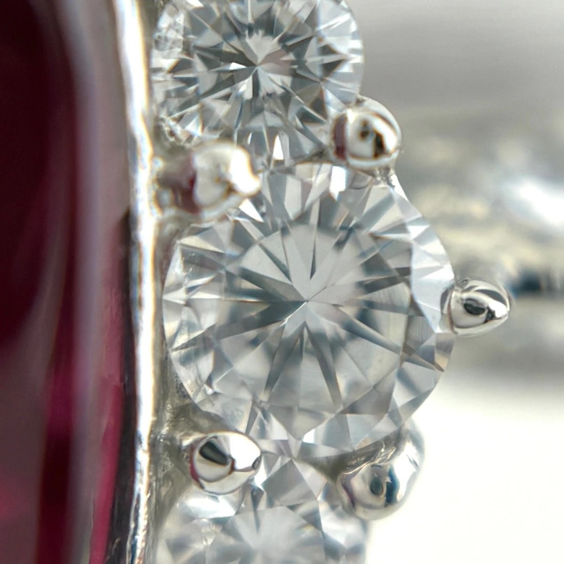 GARNET PLATINUM RING MELEE DIAMOND RING - 3