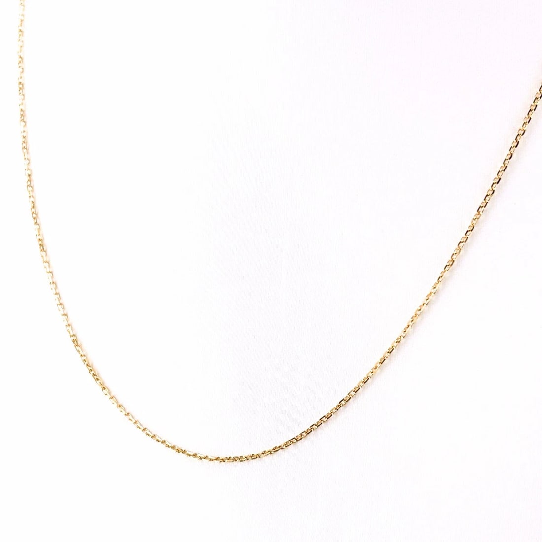 MIKIMOTO NECKLACE YG 18K: Mikimoto Necklace Yg 18K Brand: MIKIMOTO Type/Style: Necklace Material: 18K, Main Stone Natural Color: None Size: 40cm(15.7") Accessories: None Accessories Notice: When purchasing pre-owne
