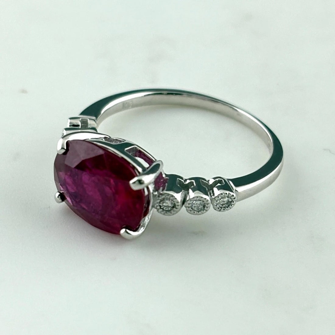 RUBY RING MELEE DIAMOND RING 18K (1 of 3)