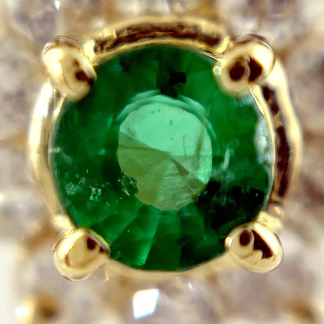 TASAKI EMERALD RING YG MELEE DIAMOND RING: Tasaki Emerald Ring Yg Melee Diamond Ring Brand: TASAKI Type/Style: Ring Material: 18K YG, Main Stone Emerald /Secondary Stone:Natural Color: YG Size: US4 to 4.5 Accessories: None Accessories Notice: