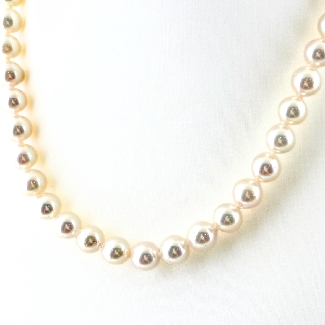 PEARL DESIGN NECKLACE SILVER PEARL NECKLACE SV: Pearl Design Necklace Silver Pearl Necklace Sv Brand: Unbranded Type/Style: Necklace Material: SV, Main Stone Pearl /Secondary Stone:Natural Color: None Size: 42cm(16.5") Accessories: None