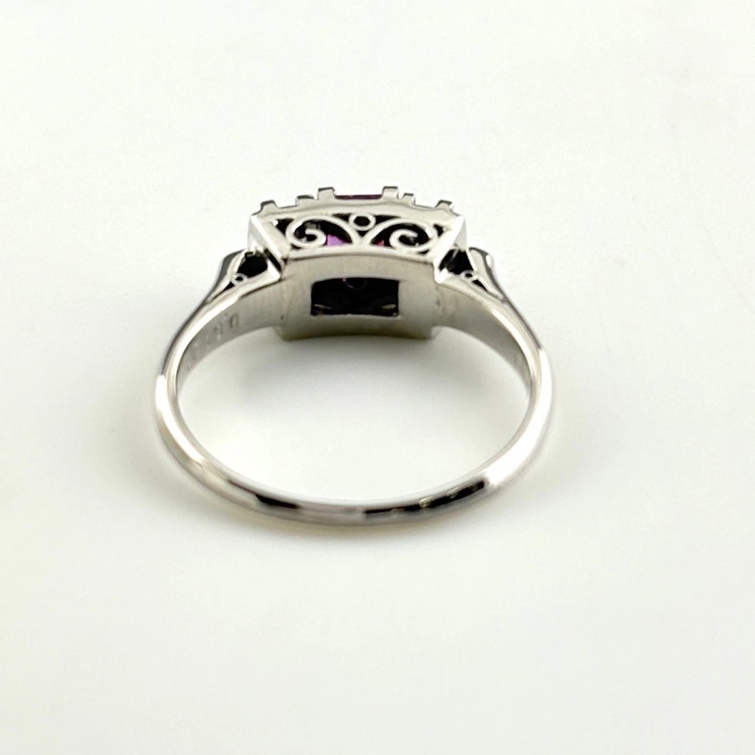 RUBY DESIGN RING PLATINUM MELEE DIAMOND RING - 3