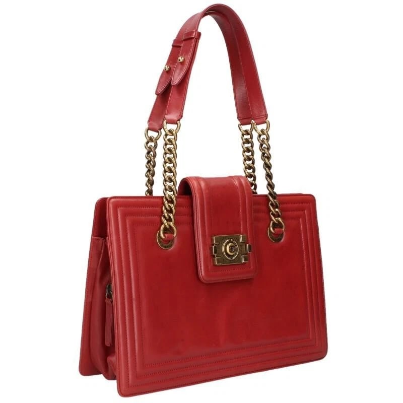 CHANEL BAG: BOY CHANEL RED: CHANEL Bag: Boy Chanel Red Brand: CHANEL Type/Style: Tote Material: Exterior Material Leather Color: Exterior Color Red Size: (approx. W12.4 ? H8.5 ? D3.9 inch) Accessories: None Accessori