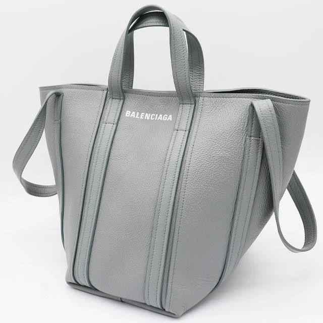 BALENCIAGA BAG: EVERYDAY TOTE BLUE GRAY: BALENCIAGA Bag: Everyday Tote Blue Gray Brand: BALENCIAGA Type/Style: Tote Material: Exterior Material Leather Color: Exterior Color Blue Gray Size: (approx. W14.6 ? H10.2 ? D8.7 inch) Accessories: