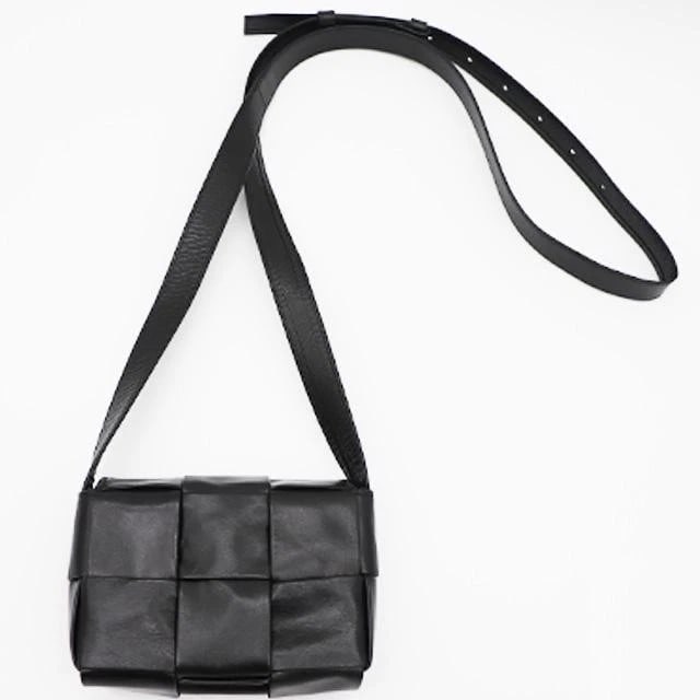 BOTTEGA VENETA BAG: CANDY CASSETTE MINI LEATHER: BOTTEGA VENETA Bag: Candy Cassette Mini Leather Brand: BOTTEGA VENETA Type/Style: Shoulder Bag Material: Exterior Material Leather Color: Exterior Color Black Size: (approx. W5.1 ? H3.5 ? D1.8 inch)