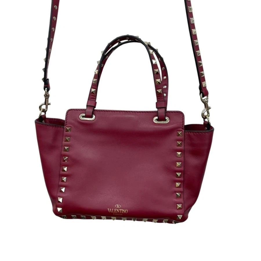 VALENTINO GARAVANI BAG: 2WAY STUDS SHOULDER RED: VALENTINO GARAVANI Bag: 2WAY Studs Shoulder Red Brand: VALENTINO GARAVANI Type/Style: Shoulder Bag Material: Exterior Material Leather Color: Exterior Color Red Size: (approx. W7.5 ? H6.7 ? D3.5 inch)