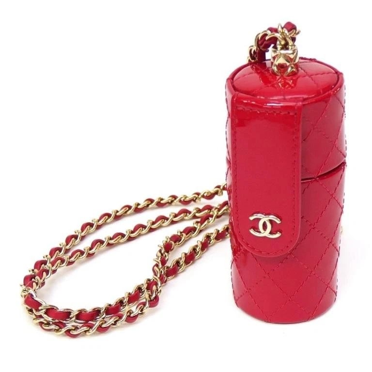 CHANEL BAG: LIP CASE CHAIN SHOULDER RED: CHANEL Bag: Lip Case Chain Shoulder Red Brand: CHANEL Type/Style: Shoulder Bag Material: Exterior Material Patent Leather Color: Exterior Color Red Size: (approx. W1.6 ? H3.7 inch Accessories: Non