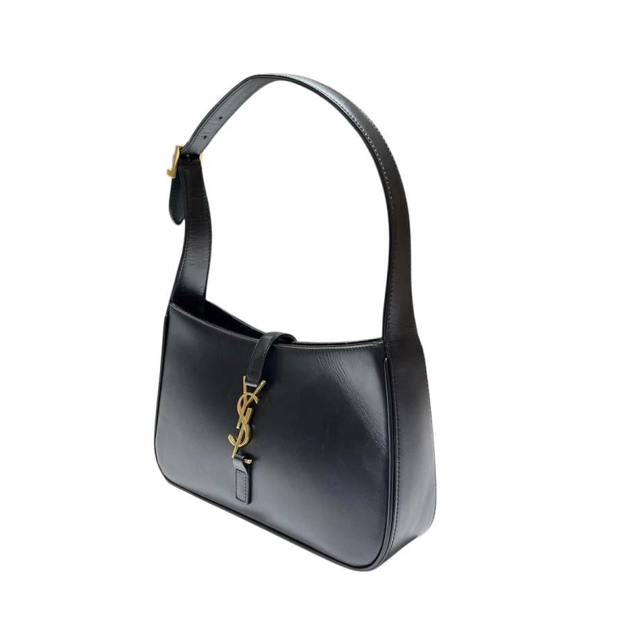 SAINT LAURENT PARIS BAG: LE BLACK: SAINT LAURENT PARIS Bag: Le Black Brand: Saint Laurent Paris Type/Style: Shoulder Bag Material: Exterior Material Leather Color: Exterior Color Black Size: (approx. W9.6 ? H5.9 ? D2.6 inch, Access